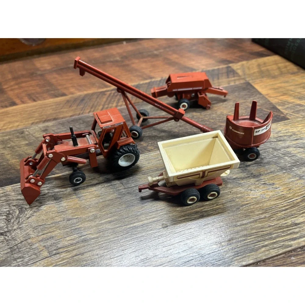 Vintage Ertl Mini Toys Inc Farm Set Hesston Baler BP 20 Grinder Tractor Auger5pc